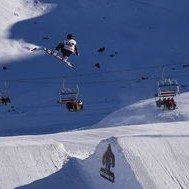 云佛山滑雪场全攻略:从门票预订到滑雪技巧,轻松玩转冬日乐趣