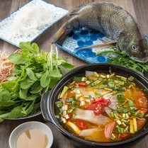 贵州习水疑似食物中毒事件,官方通报与自媒体的责任