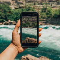 广东自媒体达人揭秘，史上最薄iPhone即将亮相，科技创新引领未来！