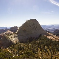 贵州北盘江,游客自发行动,守护绿水青山